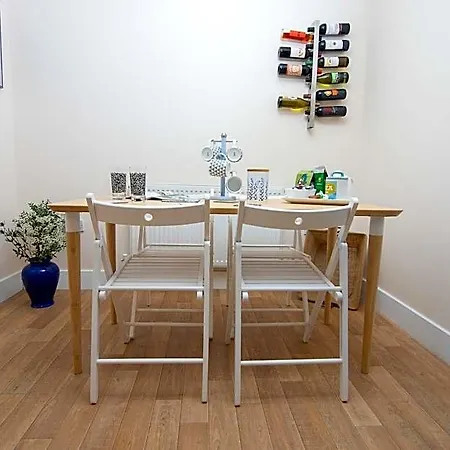 Bristol Bnb 3*